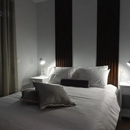 #g30 Chic 1 Bedroom In The Centre Of *